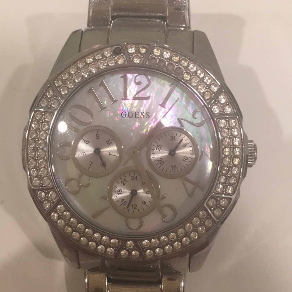 Guess Watch - Picture 2 of 5